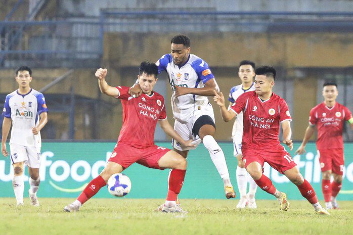 Quang Hải và các đồng đội đang nắm thế chủ động trong cuộc đua vô địch V-League 2025-2026