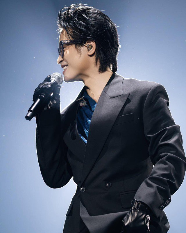 Ở tuổi U50, quý ông Vbiz hát 'Tháng Tư là lời nói dối của em' vẫn độc thân, chăm làm từ thiện - 4