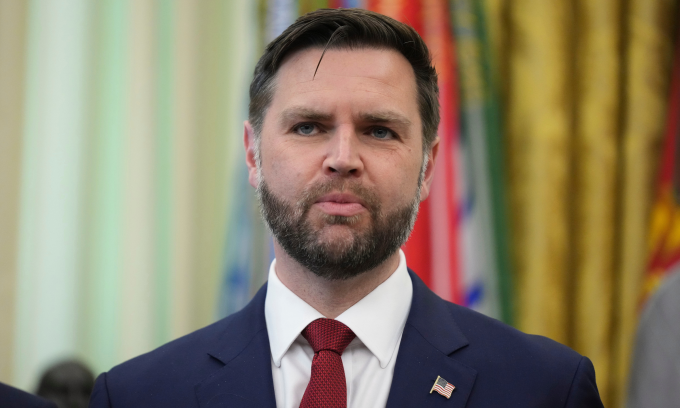 Ông Vance 'lo ngại về kho dự trữ tên lửa Mỹ' - 1