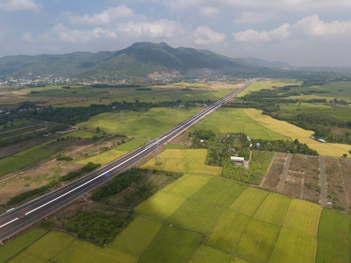 37 Km đường cao tốc Biên Hòa - Vũng Tàu sẽ thông xe vào chiều nay (29-4)