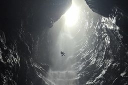 Chuyên gia hé lộ bí ẩn dưới hố sụt sâu 350 m ở Phong Nha - Kẻ Bàng