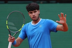 Alcaraz nguy cơ nghỉ cả Wimbledon, “cây đũa thần” không còn phép thuật