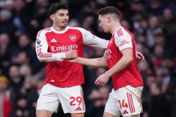 Arsenal đại chiến Atletico: Gyokeres lạc nhịp, giải pháp nào cho Arteta?