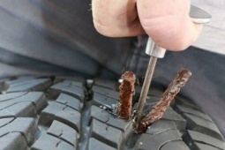 Có nên vá dùi lốp không săm?