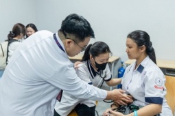 Loạt đại học tuyển ngành Y khoa bằng tổ hợp có Văn, Sử, Tin học