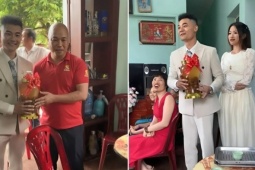 Chàng trai mang bình rượu mơ đến nhà bố vợ tương lai xin hỏi cưới