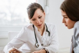 Phụ nữ dễ mắc ung thư thường có 4 thói quen này: Mong rằng bạn không có dù chỉ một!