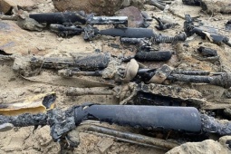 Phát hiện nhiều súng, đạn khi trục vớt xe tăng ở biển Quy Nhơn