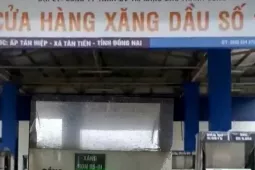 Cây xăng bị tố 'làm xiếc' giá bán lẻ