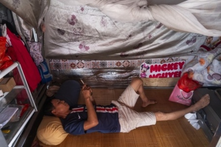 Cảnh sống chật chội trong nhà siêu mỏng, siêu méo sau giải tỏa