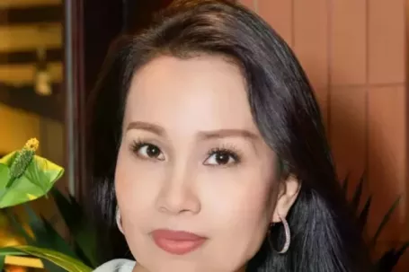 Hòa Minzy, Cẩm Ly ở đâu giữa tranh cãi 'lúa chín không cúi đầu'