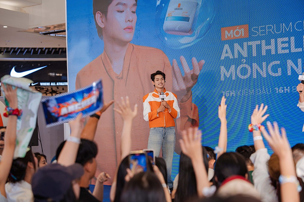 Người hâm mộ vỡ oà cảm xúc trước màn trình diễn cực cháy của Buitruonglinh