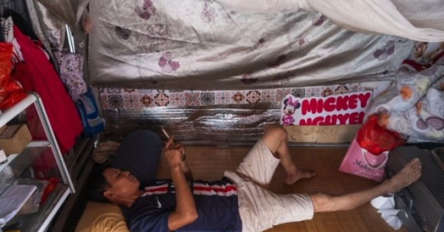 Cảnh sống chật chội trong nhà siêu mỏng, siêu méo sau giải tỏa