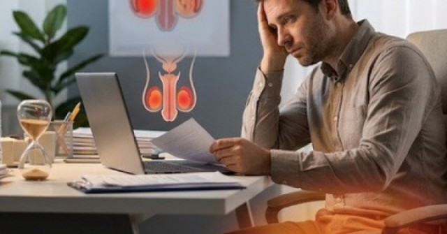 Ngồi lâu, mặc quần chật ảnh hưởng lớn đến chất lượng tinh trùng