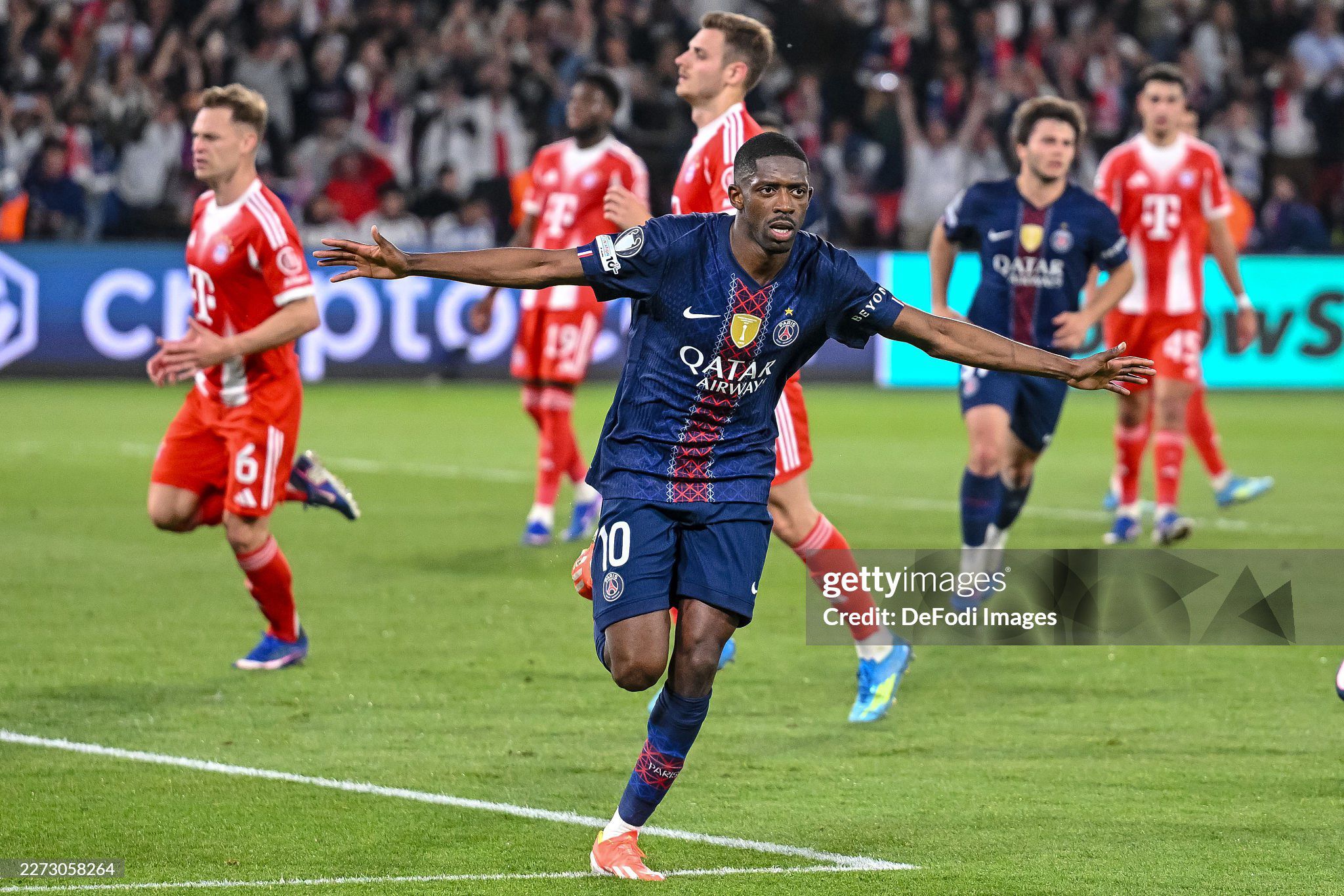 Chung cuộc PSG giành chiến thắng 5-4 đầy kịch tính với màn toả sáng của "Quả bóng vàng" Dembele và "Maradona mới" Kvaratskhelia.