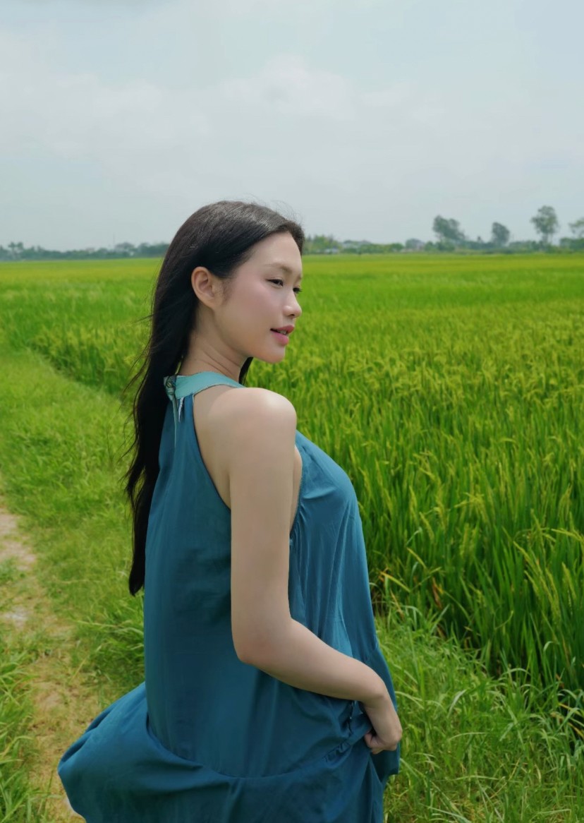 Nhiều góc chụp khiến người hâm mộ đồn đoán Doãn Hải My có tin vui.