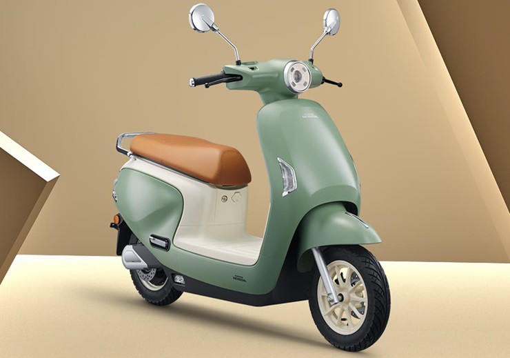 Honda DM7 - xe máy điện phong cách retro, tích hợp GPS hiện đại - 1