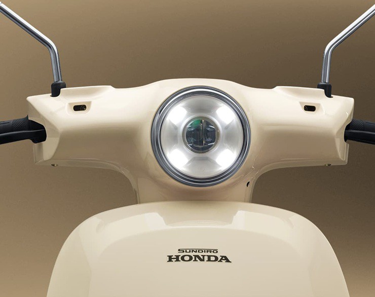 Honda DM7 - xe máy điện phong cách retro, tích hợp GPS hiện đại - 2