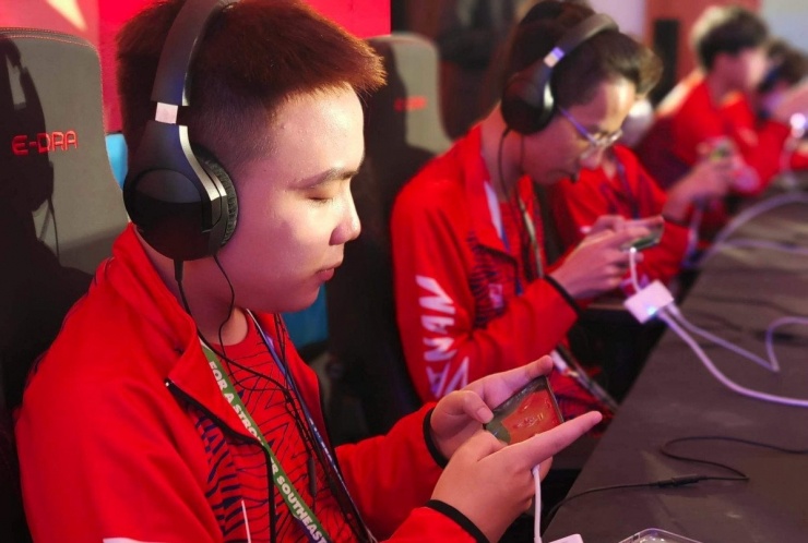 Game mobile ngày càng chiếm vai trò chủ đạo tại Việt Nam. Ảnh có tính chất minh hoạ