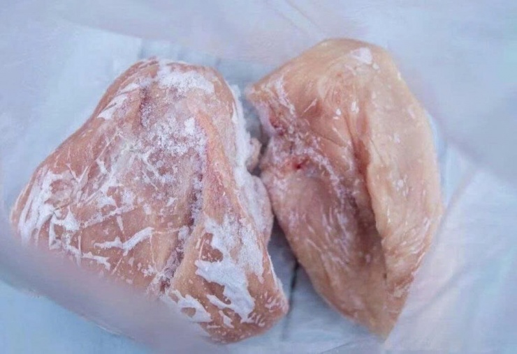 Thịt gà là thực phẩm quen thuộc nên cần bảo quản đúng cách để giữ tươi ngon và an toàn