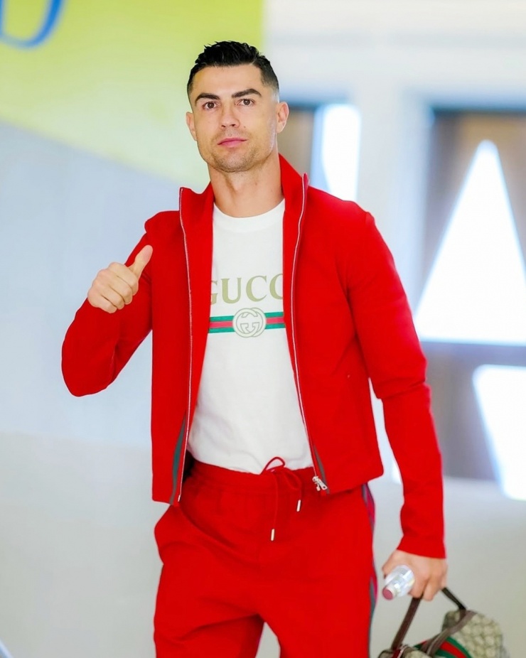 Phong cách đi tập của siêu sao Ronaldo - 6