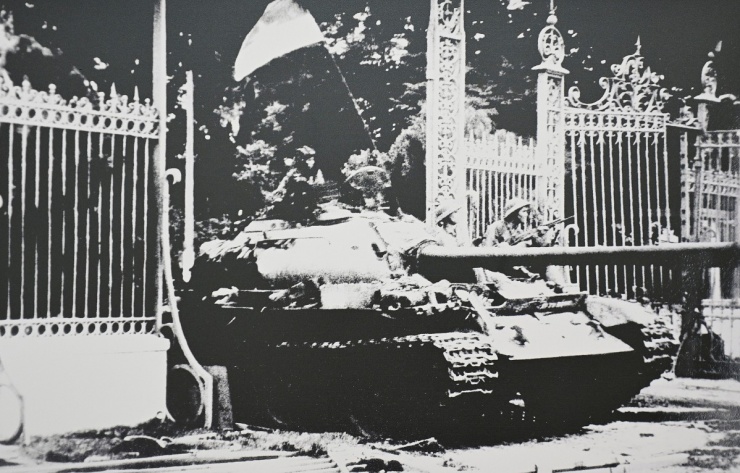 Ký ức lịch sử năm 1954-1975 qua ảnh tư liệu - 3