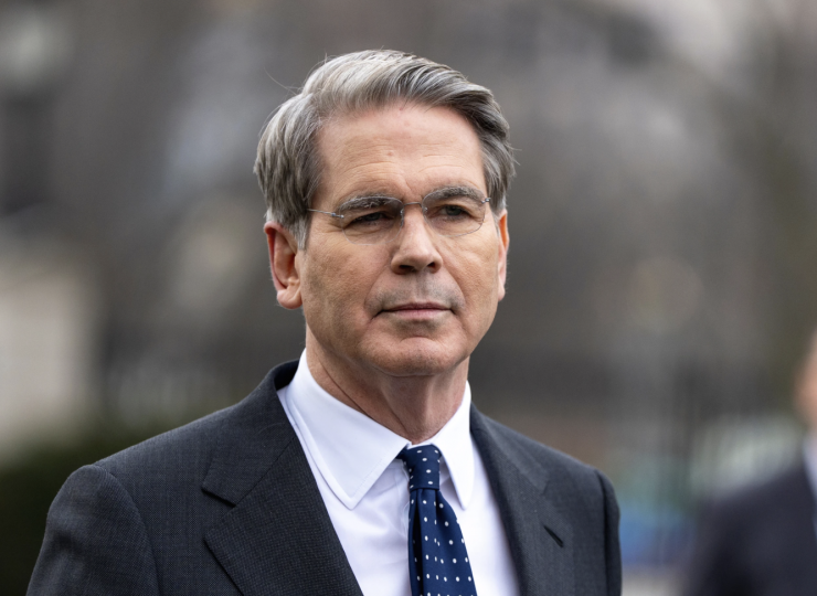 Mỹ tuyên bố thu gần nửa tỉ USD tiền điện tử của Iran, sức ép tiếp tục gia tăng - 1