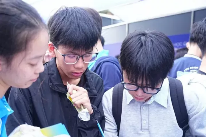 Thực hư ngành y khoa tuyển sinh tổ hợp có văn, sử