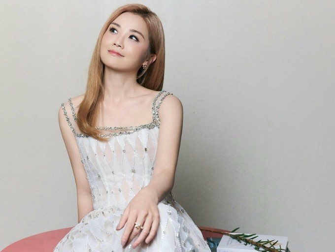 Ca sĩ Thái Trác Nghiên. Ảnh: HK01