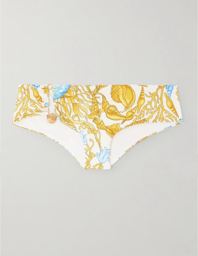 Huyền Baby diện set đồ hơn 190 triệu đồng đi nghỉ lễ - 3