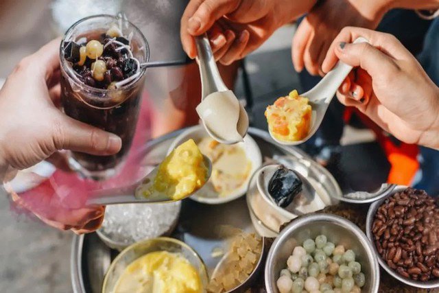 Loạt món ngon “ăn là nhớ” khi tới Hà Nội dịp lễ 30/4 – 1/5: Từ tinh hoa phố cổ đến ẩm thực đường phố khiến du khách mê mẩn - 11