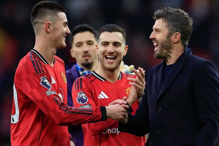 Sesko hết lời khen ngợi HLV Carrick