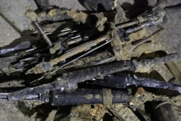 Những hiện vật, vũ khí trong xe tăng trục vớt ở biển Quy Nhơn