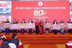 Nam A Bank trao tặng 10 tỷ đồng hưởng ứng Tháng Nhân đạo năm 2026