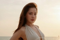 Ảnh sao 30/4: Chi Pu khoe vẻ gợi cảm khi đi nghỉ lễ