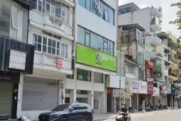 Lý do nhiều tuyến phố 'hái ra tiền' ở Hà Nội đồng loạt đóng cửa