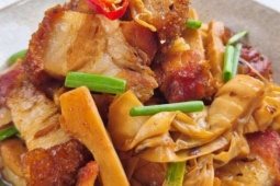 Loại rau toàn xơ là xơ, hỗ trợ tiêu hoá, đừng xào hay nấu, đem kho với heo quay thành món ngon hao cơm
