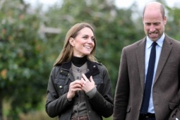 Hôn nhân 15 năm 'không thể lay chuyển' của William - Kate