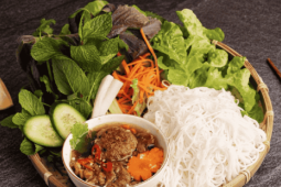 Loạt món ngon “ăn là nhớ” khi tới Hà Nội dịp lễ 30/4 – 1/5: Từ tinh hoa phố cổ đến ẩm thực đường phố khiến du khách mê mẩn