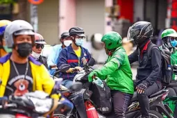 Hà Nội: Đề xuất cấm xe máy công nghệ chạy xăng trong vùng phát thải thấp