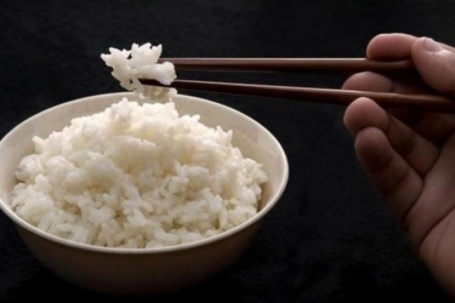 Ăn cơm nguội có thực sự giúp giảm đường huyết?