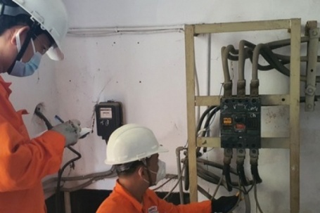 Điện lực TPHCM hướng dẫn người dân cách tránh hóa đơn tiền điện tăng vọt dịp nghỉ lễ 30-4