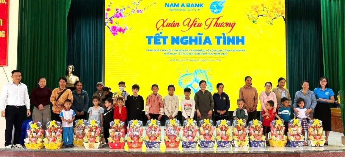Những hoạt động ý nghĩa của cán bộ nhân viên trên toàn hệ thống Nam A Bank vào mỗi dịp Tết.