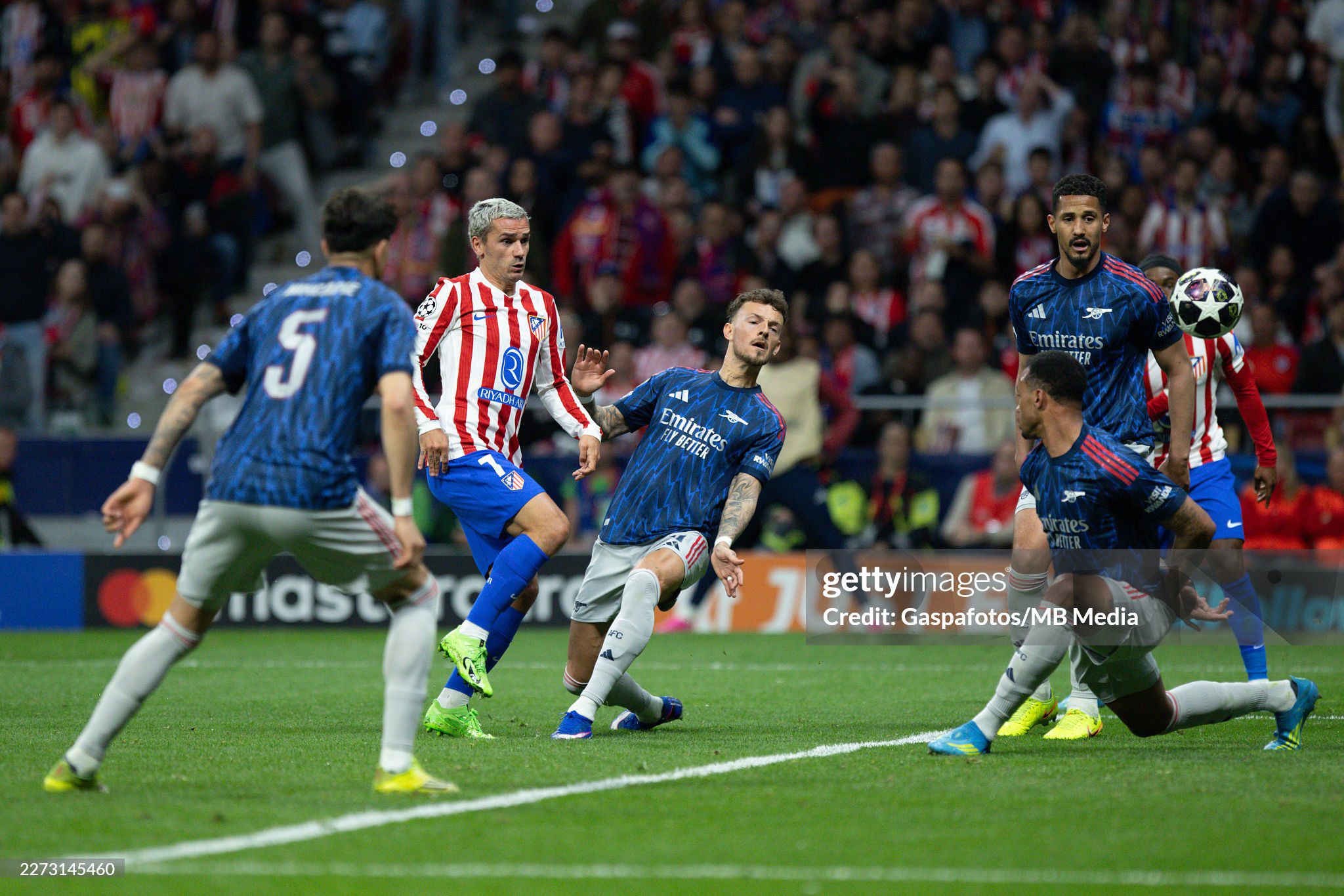 Arsenal vẫn còn nhiều cơ hội để ghi danh chung kết