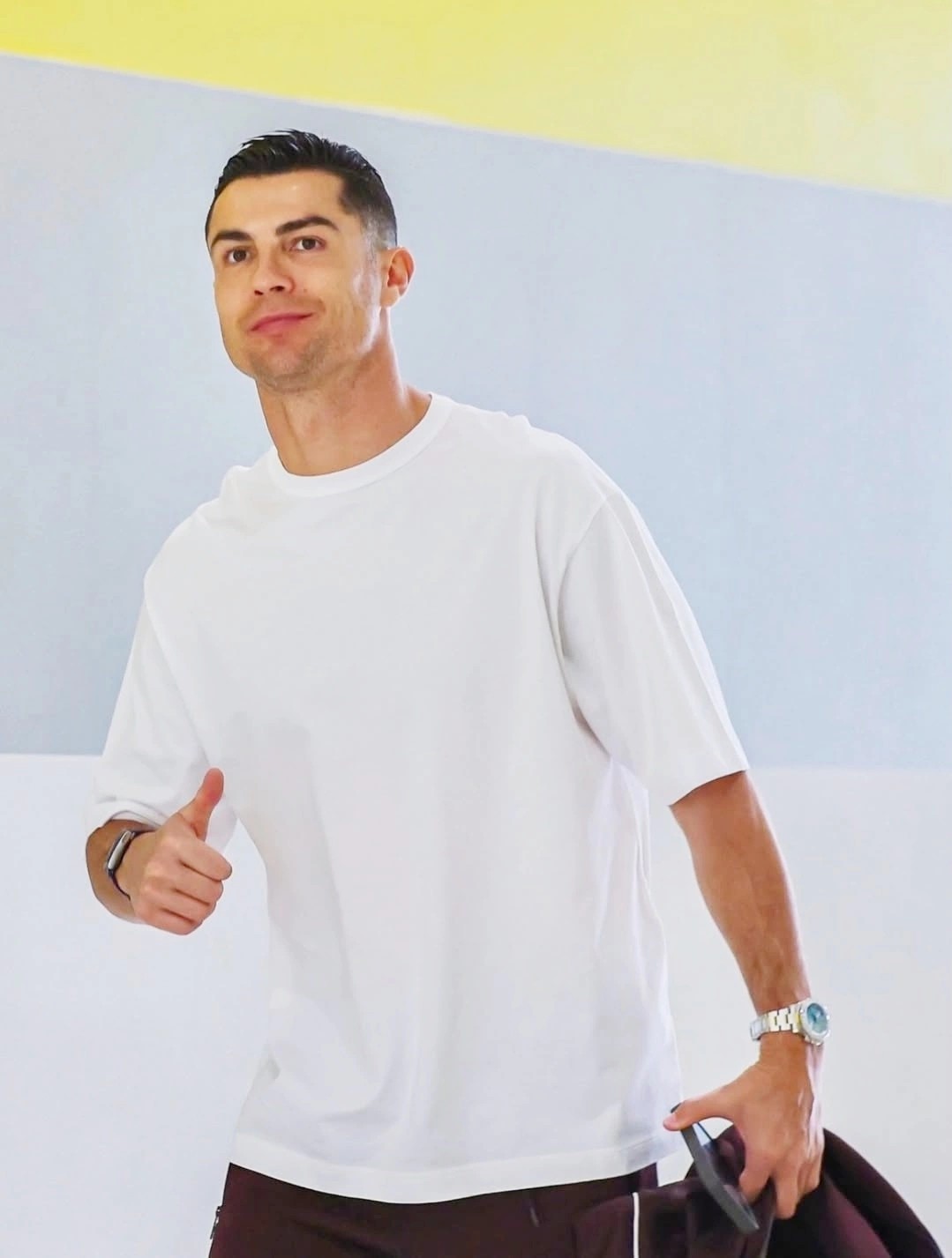 Phong cách đi tập của siêu sao Ronaldo - 10