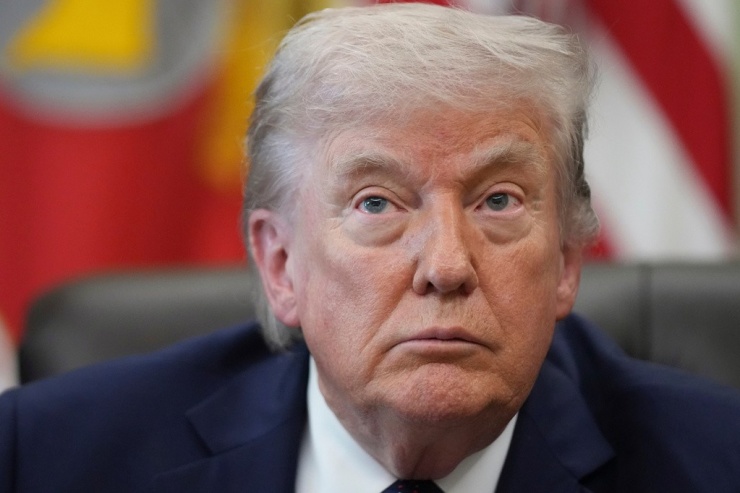 Chính quyền ông Trump tuyên bố chiến dịch tại Iran đã “kết thúc” trước hạn chót - 1
