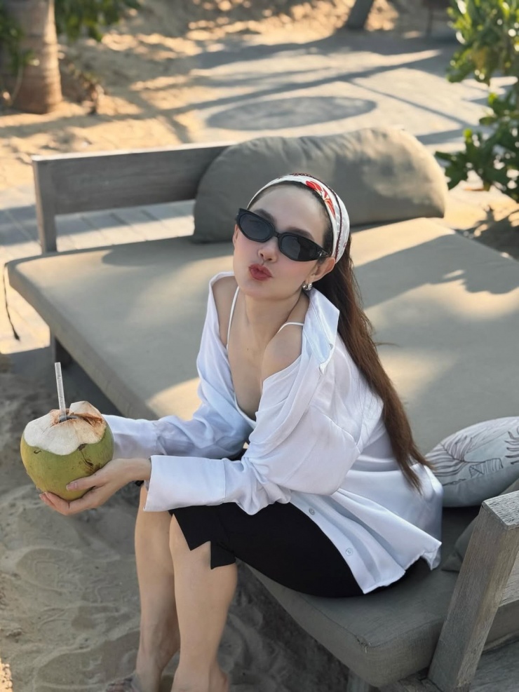 Gu thời trang đón hè của sao Việt - 5