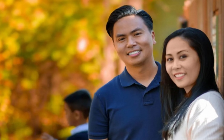Triệu phú Jonathan Sanchez và vợ Jacqueline Sanchez. Ảnh: CNBC