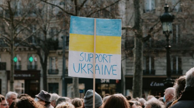Bất ngờ người Ukraine ngày càng ủng hộ rút quân khỏi Donbass để chấm dứt chiến tranh - 1