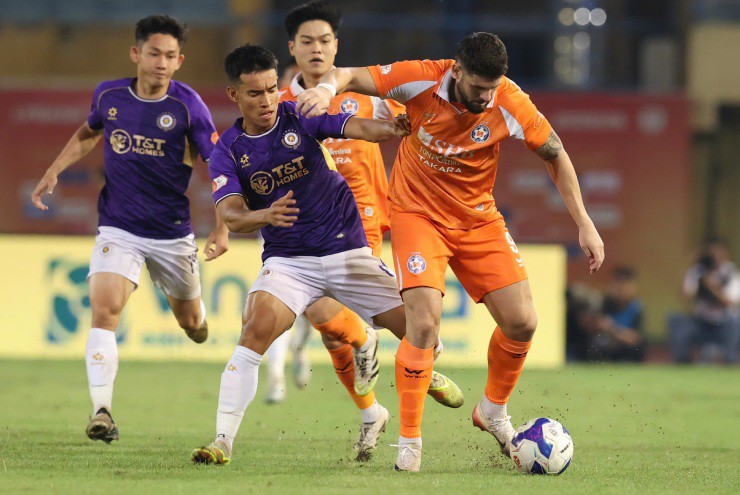 Video bóng đá Hà Nội - Đà Nẵng: 3 bàn & 2 thẻ đỏ, điểm nhấn VAR (V-League)